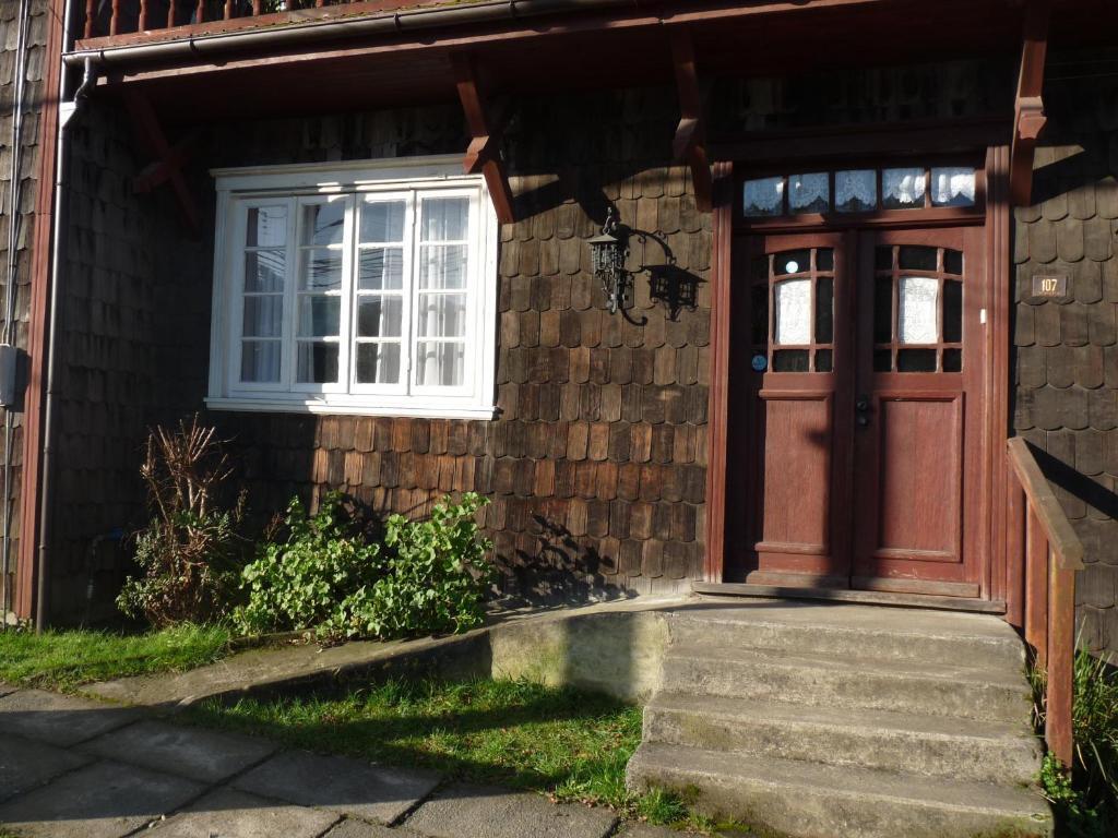 Hostal Opapa Juan Puerto Varas Exterior photo