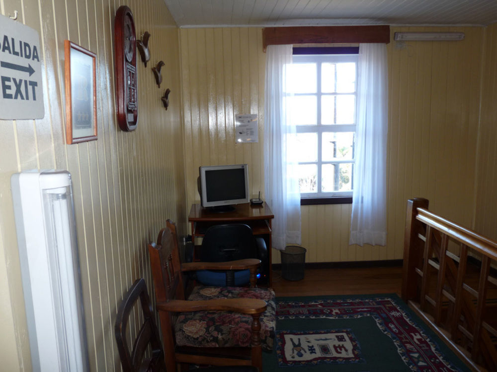 Hostal Opapa Juan Puerto Varas Exterior photo